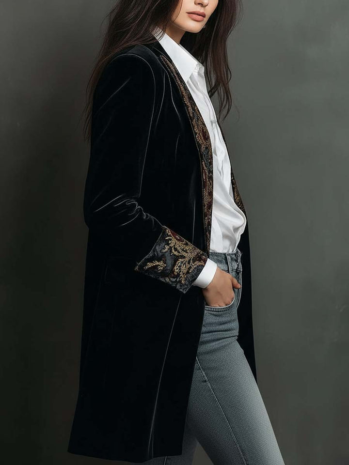 Camilla | Fitted Blazer with Black Baroque Print