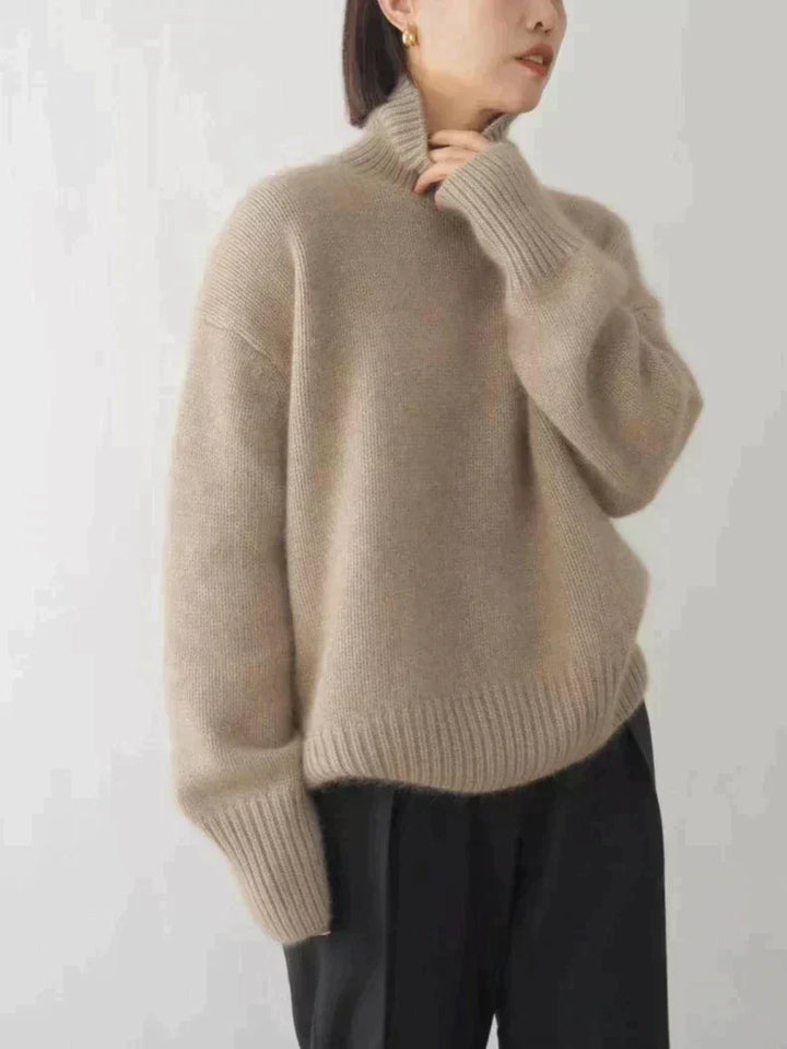 Maria | Elegant Cashmere Turtleneck