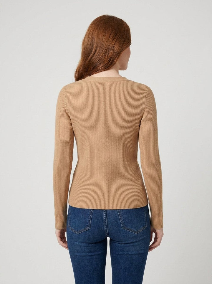 Astrid | Elegant and Comfortable Pullover