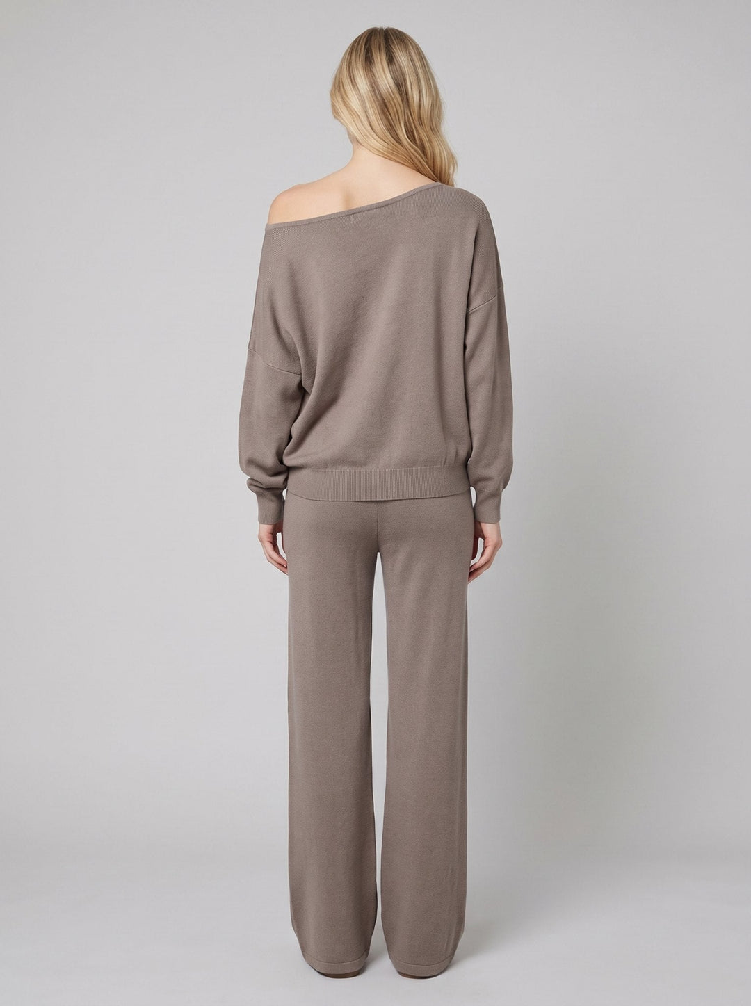Luxe Eleganza Loungewear Set | Ultra-Soft Knit, Off-Shoulder Design