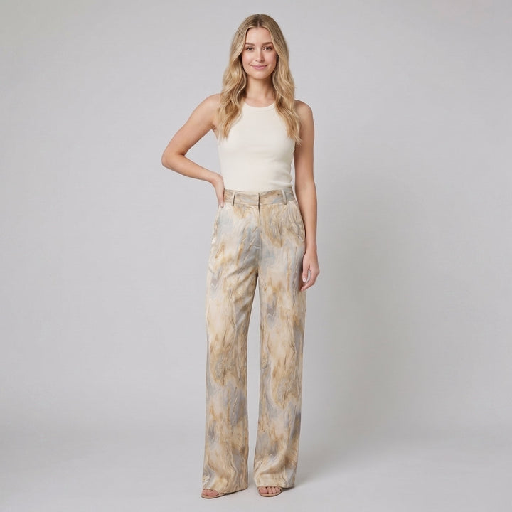 Mira marble print high waisted pants beige on model