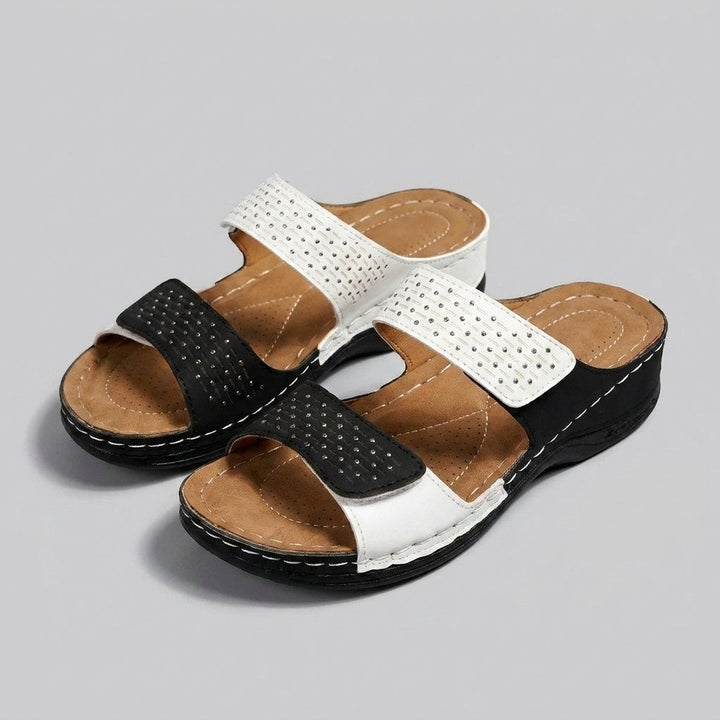 Theodora black white orthopedic sandals