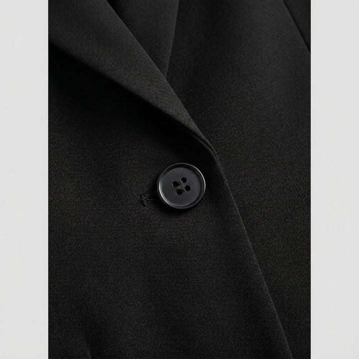 Wina | Black Blazer Structured Design for Women, Versatile and Stylish